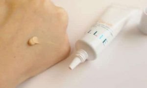 Allie Extra UV BB Gel 30gr đa năng che khuyết điểm