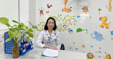 Bác sĩ Thùy Dương khám nhi Hà Đông