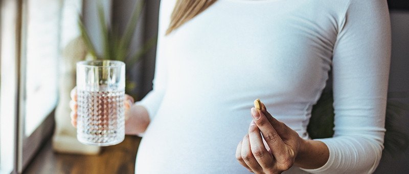 Các viên uống bổ sung DHA và vitamin tổng hợp cho mẹ bầu
