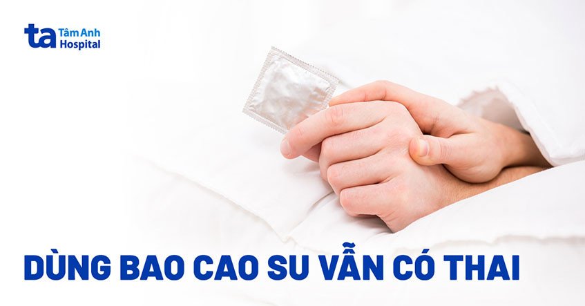 Cặp đôi bối rối lo lắng về việc mang bao có thai không