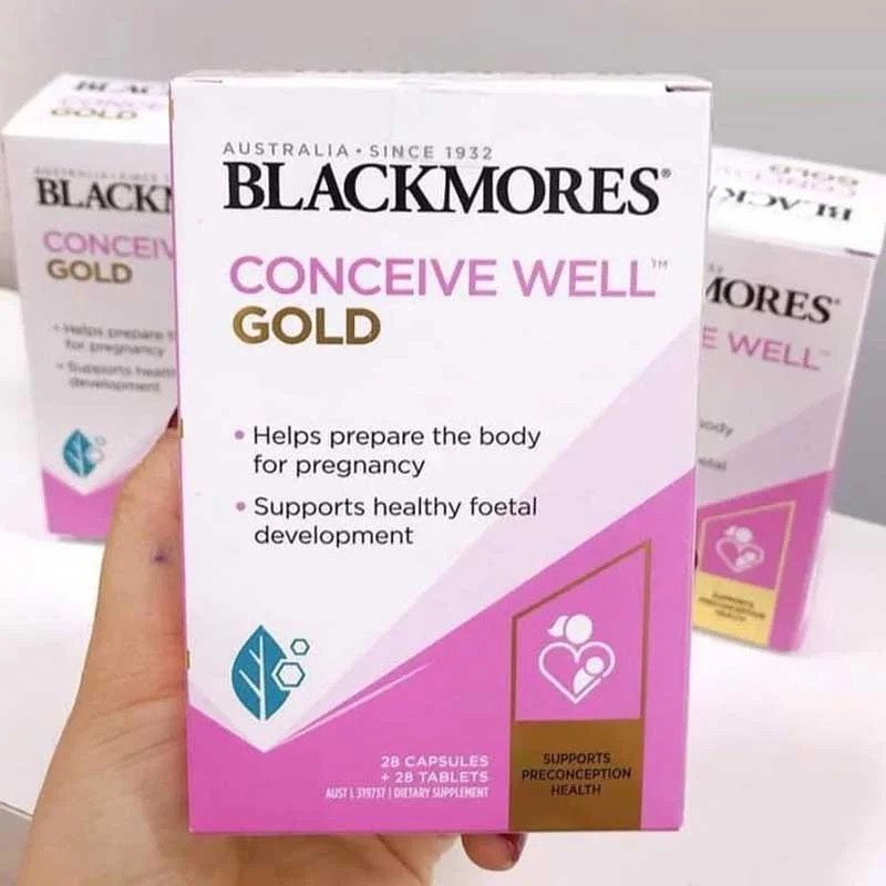 Cặp đôi hạnh phúc bên viên bổ trứng Blackmores Conceive Well Gold