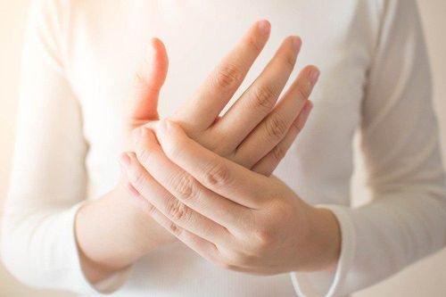 Dầu cá nhuyễn thể giúp giảm viêm, đau khớp hiệu quả, cải thiện vận động