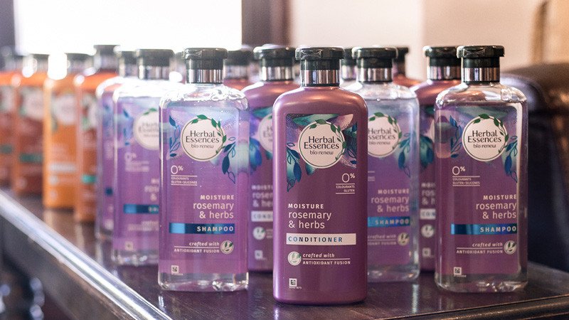 Dầu gội Herbal Essences Thảo Mộc và Hương Thảo giúp dưỡng ẩm tóc