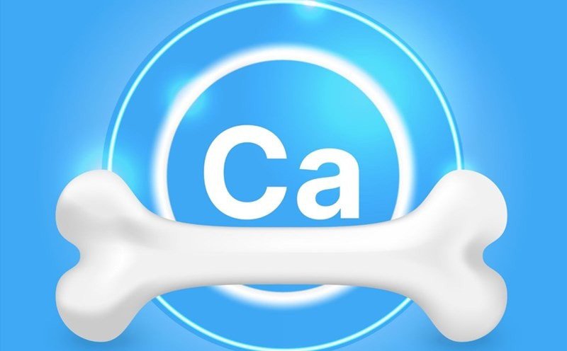 Hình ảnh minh họa tầm quan trọng của canxi đối với xương và răng chắc khỏe, đặc biệt khi sử dụng các sản phẩm như Canxi Ostelin.