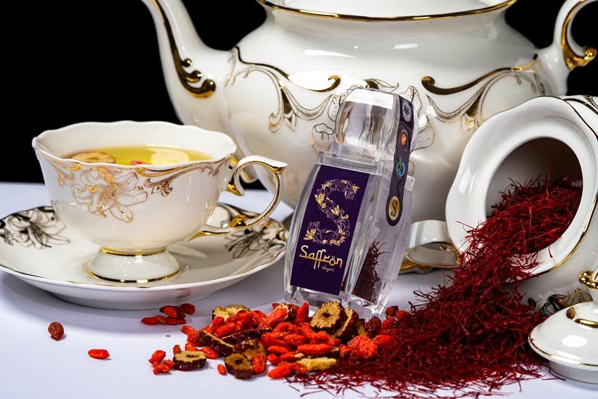 Hướng dẫn pha nhụy hoa nghệ tây Shyam với nước ấm đúng cách