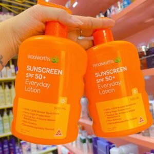 Kem chống nắng Woolworths Everyday Sunscreen SPF 50+ Đủ Size Không Gây Nhờn Rít Dùng Được Cho Mặt Và Body