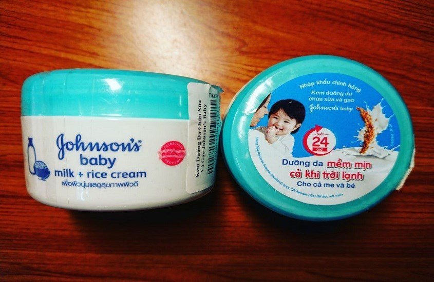 Kem dưỡng ẩm Johnson Baby