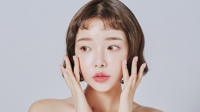 Kem dưỡng ẩm Redwin Vitamin E Cream giúp da sáng và đều màu