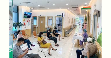 Khu vực chờ khám tại Bệnh viện Đa khoa Hồng Ngọc - Phòng khám nhi tốt ở Hà Nội