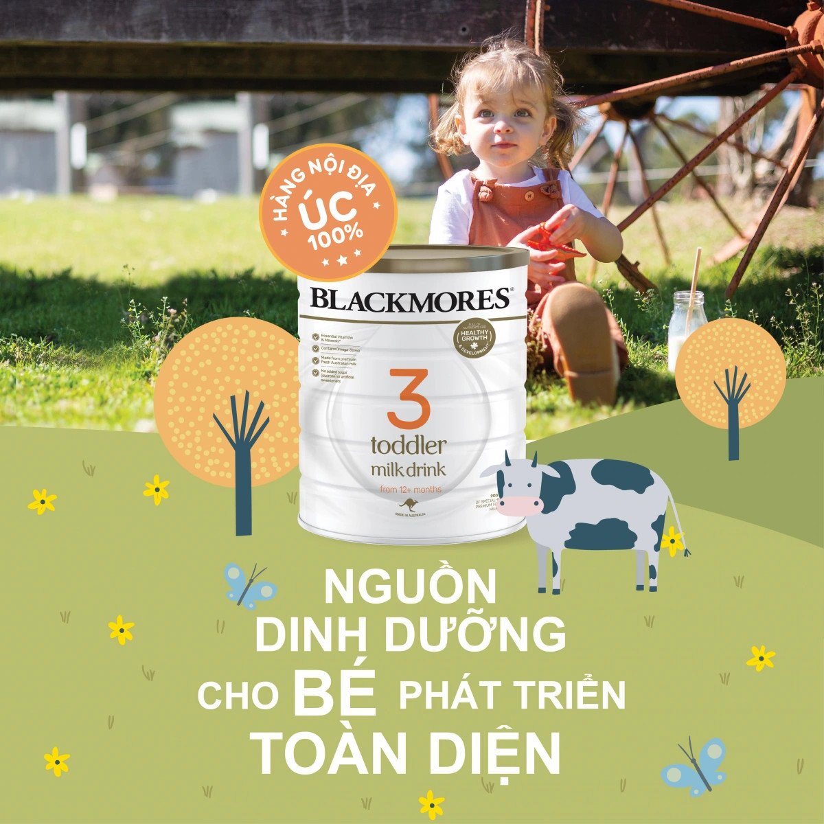 Mẹ đang pha sữa Blackmores số 3 đúng cách cho bé, đảm bảo dinh dưỡng và sức khỏe
