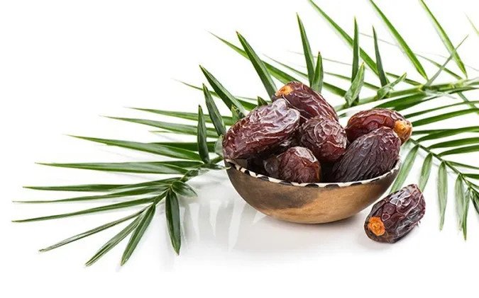 Người có vấn đề tiêu hóa như tiêu chảy nên hạn chế ăn quả chà là