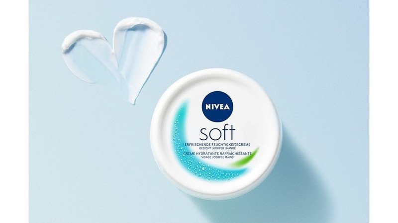 Nivea Soft có bôi môi được không với thành phần tự nhiên và dưỡng chất cấp ẩm