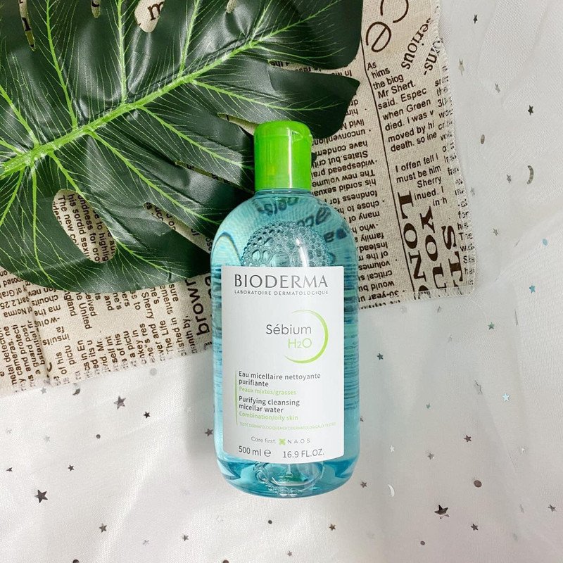 Nước tẩy trang Bioderma xanh dành cho da dầu mụn và hỗn hợp