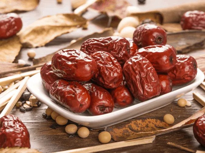 Quả chà là tươi hoặc khô đều có thể dùng để chế biến thành nhiều món ăn