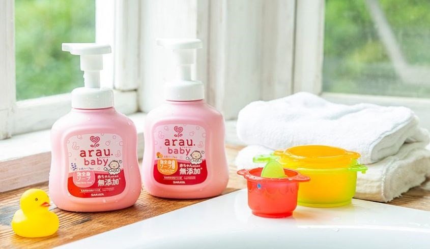 Sữa tắm e bé Arau Baby chiết xuất tự nhiên, an toàn cho da nhạy cảm