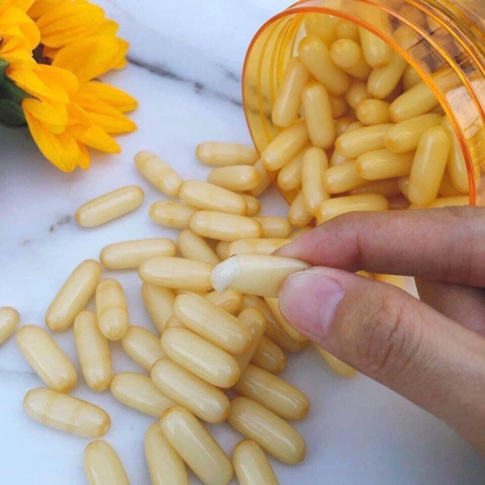 Viên sữa ong chúa Healthy Care Royal Jelly dạng viên nang mềm, tinh chất trắng sữa