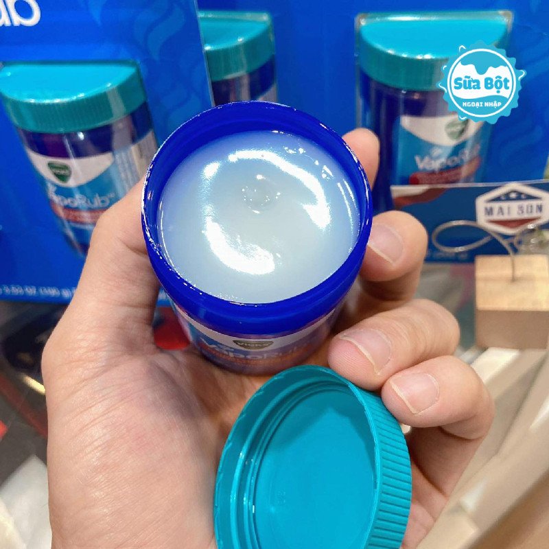 Các công dụng đa dạng của dầu bôi ấm ngực Vicks VapoRub