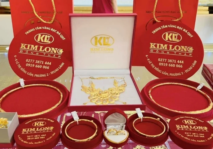 Không gian sang trọng tại Tiệm Vàng Kim Long Đồng Tháp
