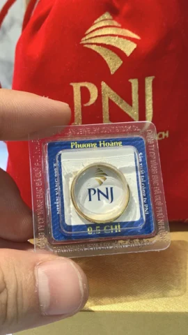 Mẫu nhẫn vàng PNJ thiết kế tinh xảo